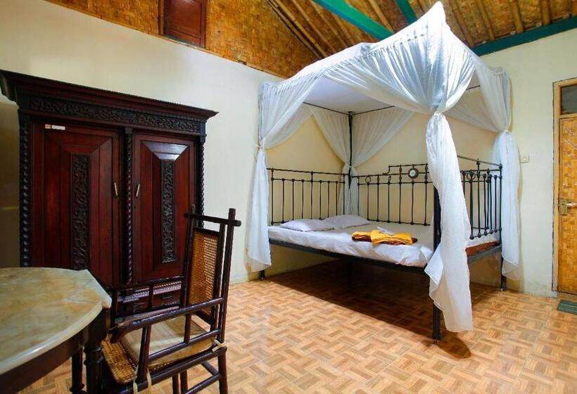 בית מלון כפרי Katumbiri Resort