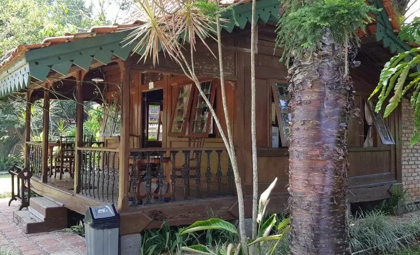 Hotelli Katumbiri Resort