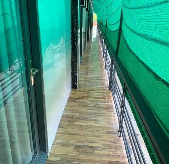هتل Mobile Home Ho Tram Pristine Beach