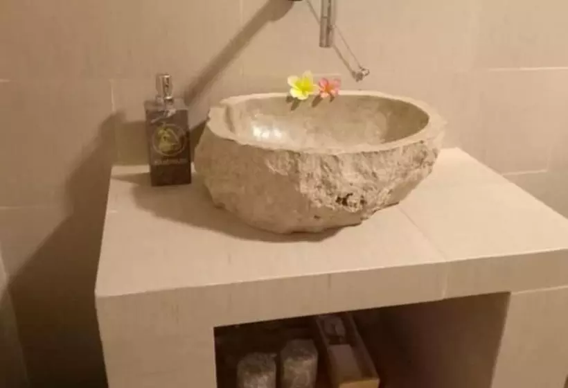 Majatalo Daghan Cottage Nusa Penida