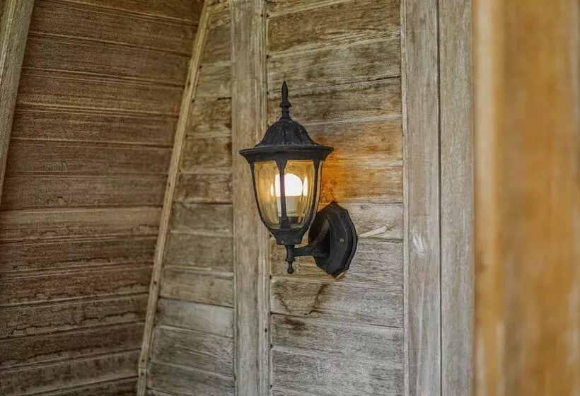 Majatalo Daghan Cottage Nusa Penida