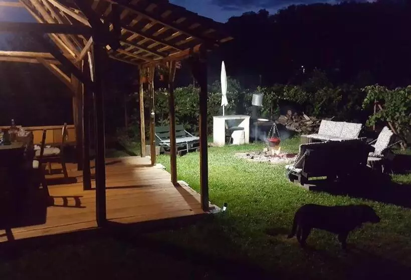 ペンション Valchid Guest House