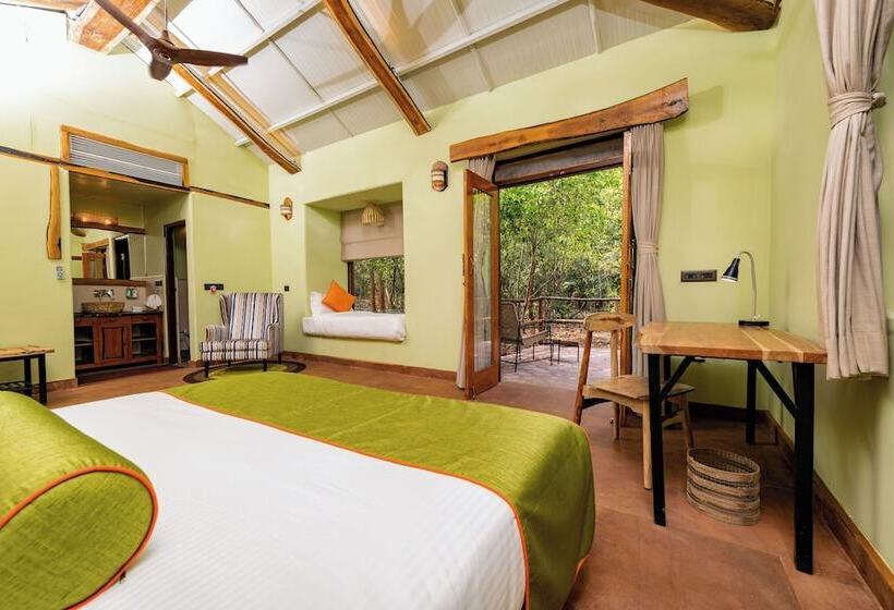 אתר נופש Kanha Jungle Camp