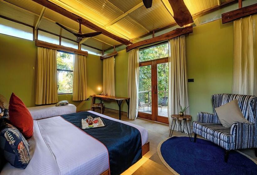 אתר נופש Kanha Jungle Camp