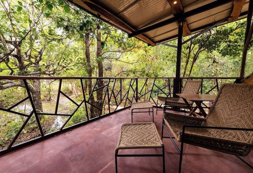 אתר נופש Kanha Jungle Camp