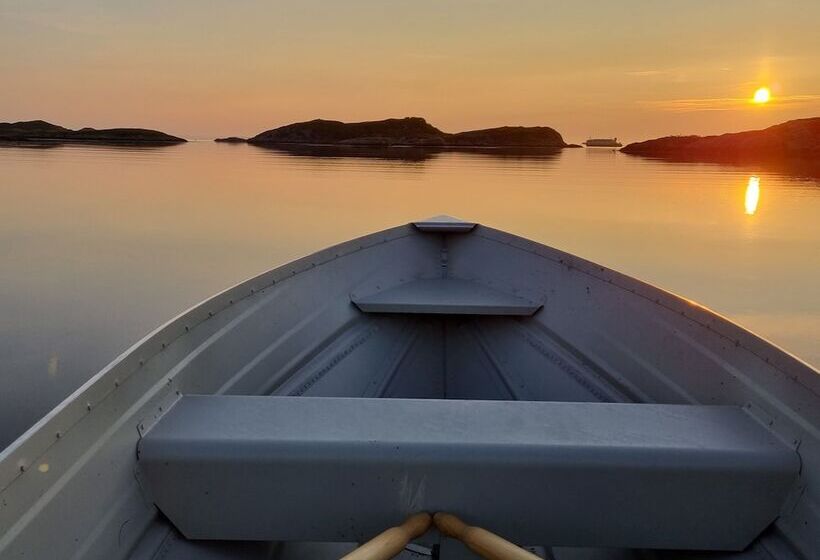 Vollvaagen Apartments Smøla, Boat Included
