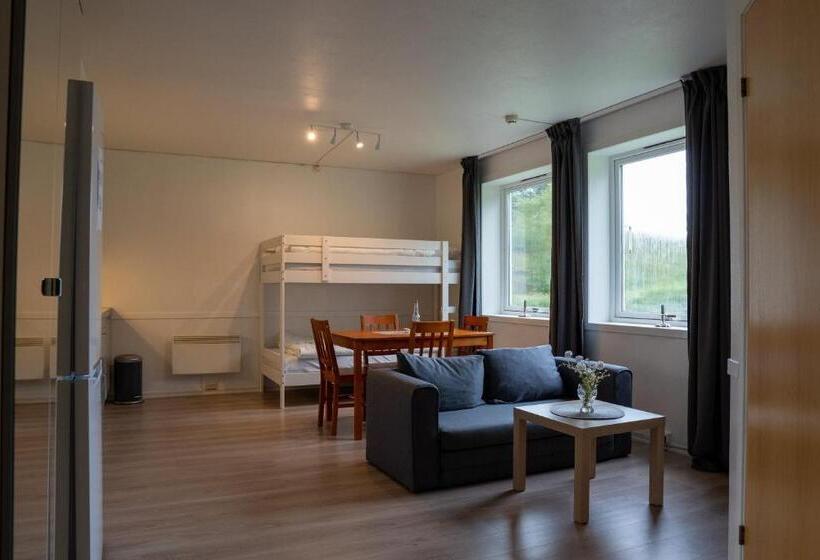 Vollvaagen Apartments Smøla, Boat Included