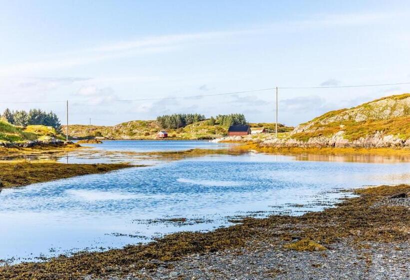 Vollvaagen Apartments Smøla, Boat Included