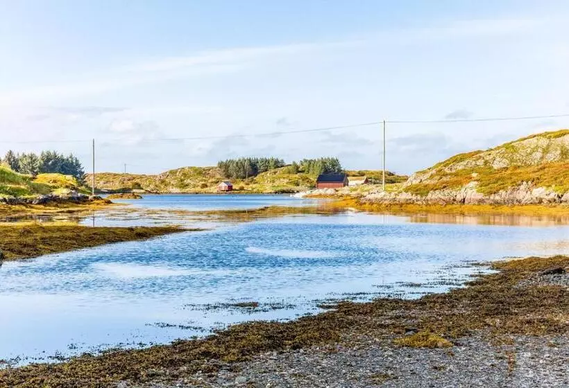 Vollvaagen Apartments Smøla, Boat Included