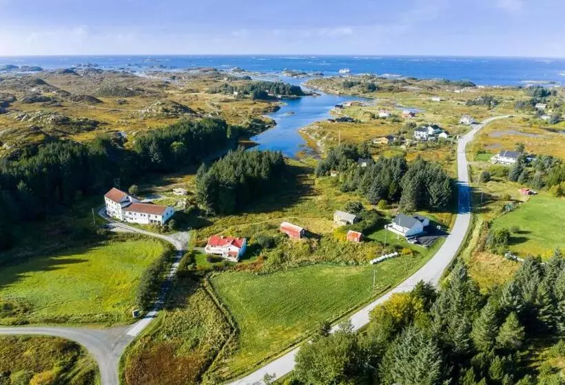 Vollvaagen Apartments Smøla, Boat Included