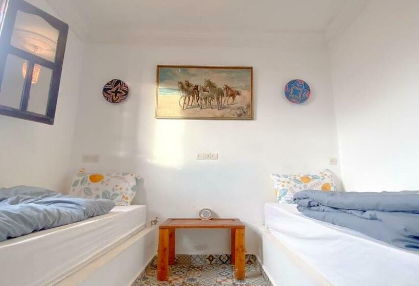 Vandrarhem El Faro Surfstay