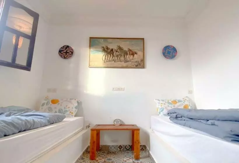 ユースホステル El Faro Surfstay