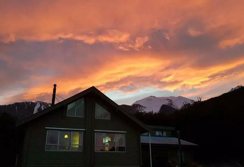 Retkeilymaja Forest Lodge