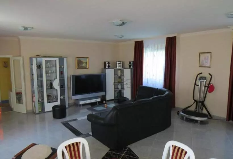 Retkeilymaja Pásztor Fogadó