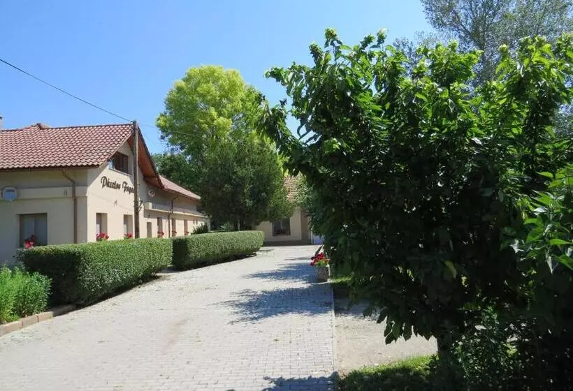 Retkeilymaja Pásztor Fogadó