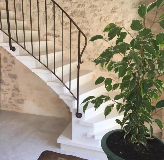 민박 La Maison Ocre