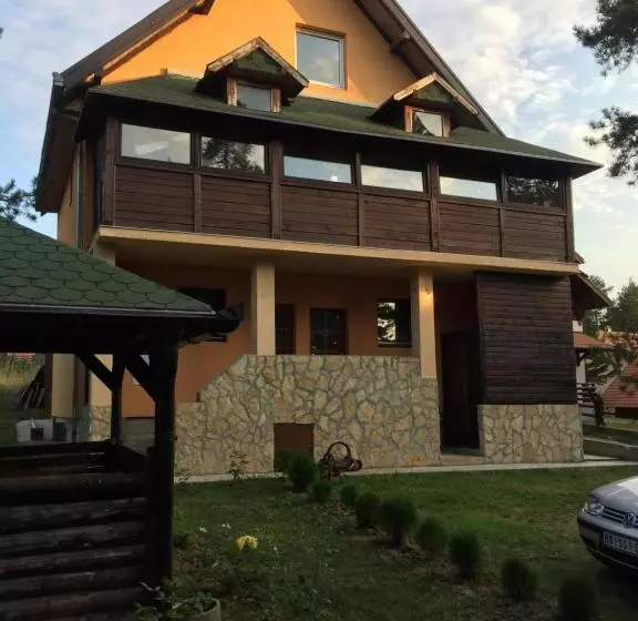 پانسیون Tara Bozic Apartmani