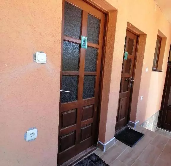 پانسیون Tara Bozic Apartmani