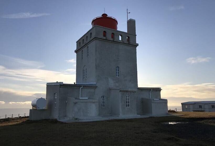 تختخواب و صبحانه Guesthouse Rauðafell