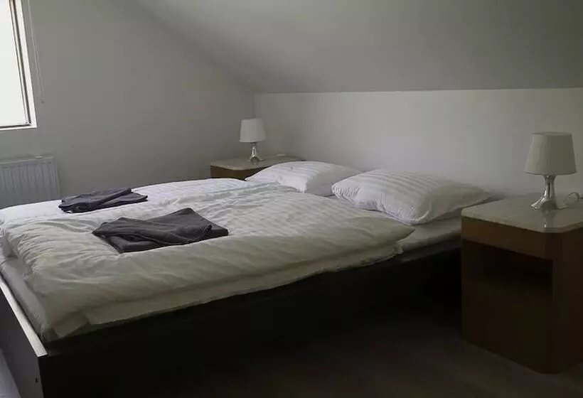 تختخواب و صبحانه Guesthouse Rauðafell