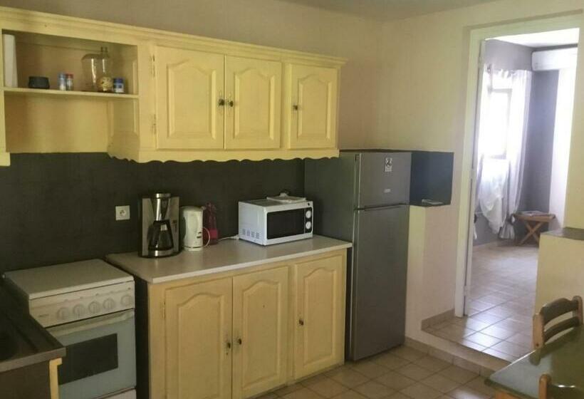 تختخواب و صبحانه Matilona