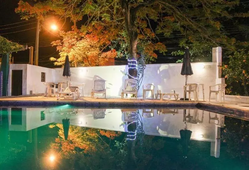 Majatalo Alapage Toque Toque