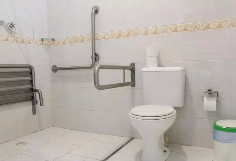 Majatalo Alapage Toque Toque