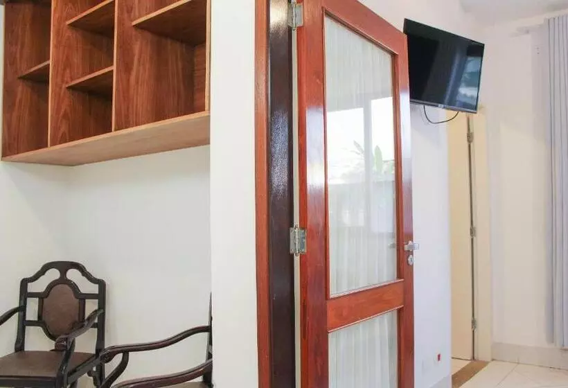 Majatalo Alapage Toque Toque