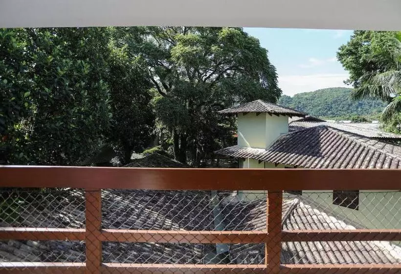 Majatalo Alapage Toque Toque