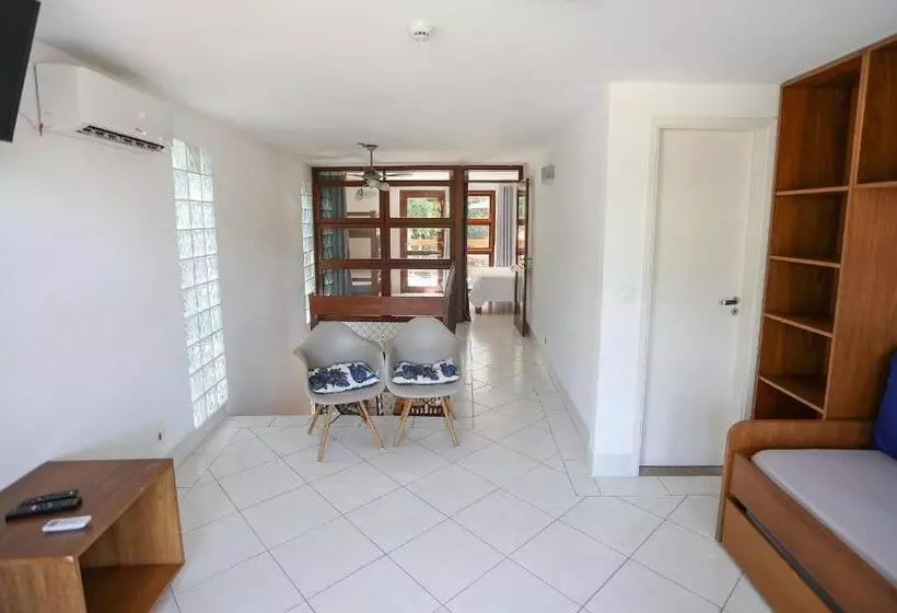 Majatalo Alapage Toque Toque