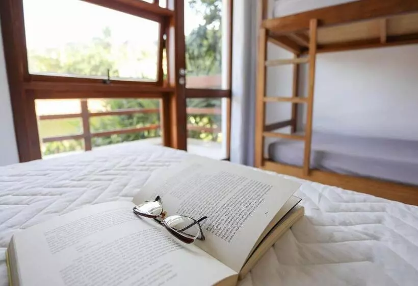 Majatalo Alapage Toque Toque