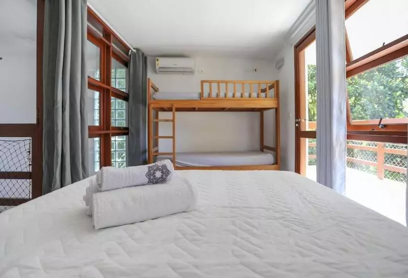 Majatalo Alapage Toque Toque