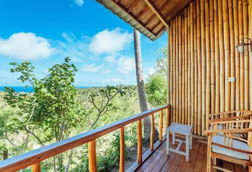 ペンション Atuh Forest Cottage