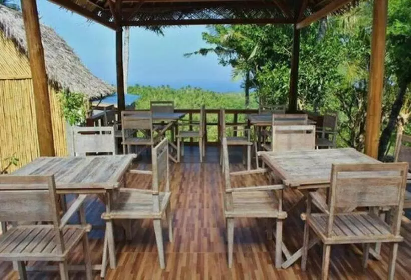 ペンション Atuh Forest Cottage