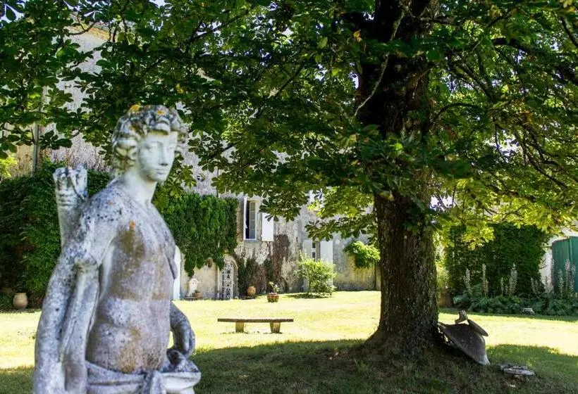 ペンション Maison De Maître Avec Grand Parc Arboré Clos De Murs