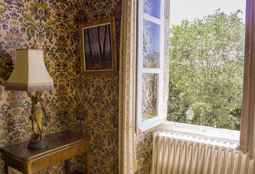 ペンション Maison De Maître Avec Grand Parc Arboré Clos De Murs