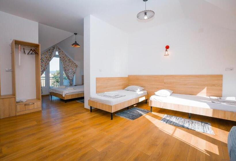 هتل Laguna Beach Club Bazaleti Lake