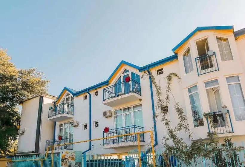 هتل Laguna Beach Club Bazaleti Lake