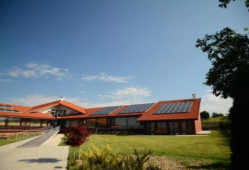 Hotelli Rumika Ecocenter