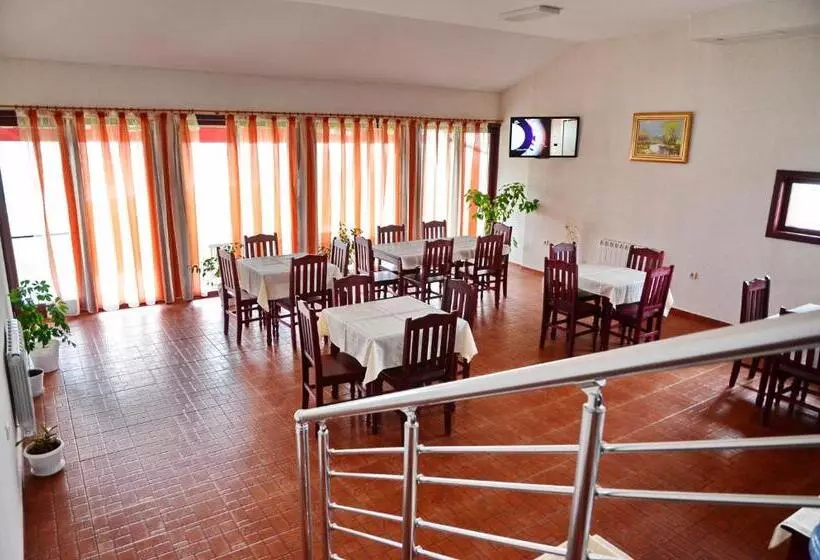 Hotelli Rumika Ecocenter