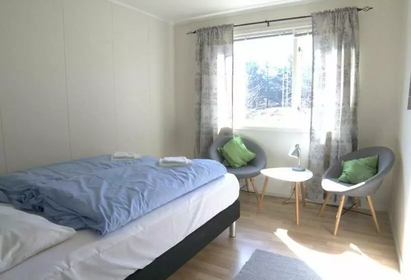 Motelli Sørvågen Inn