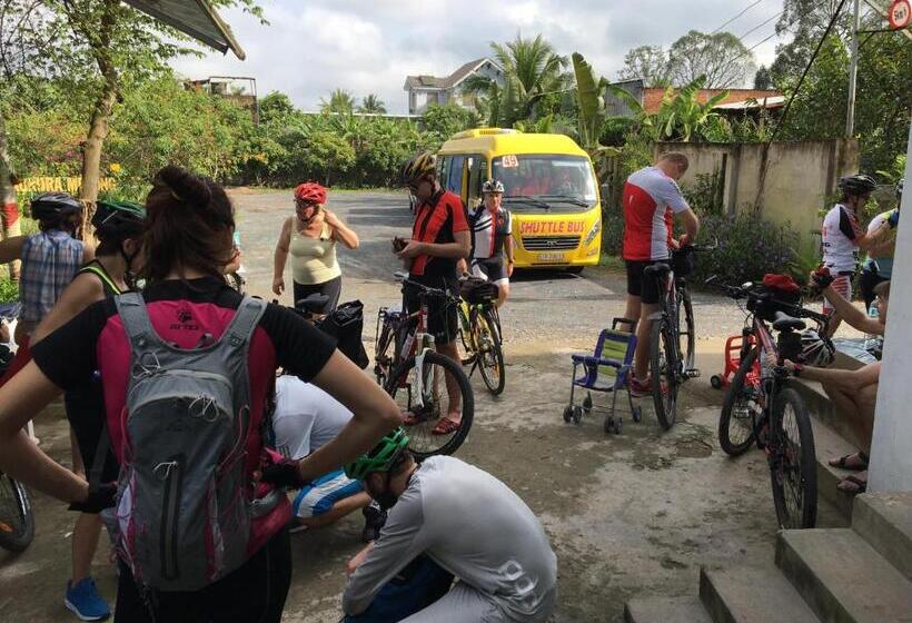 پانسیون Aurora Mekong