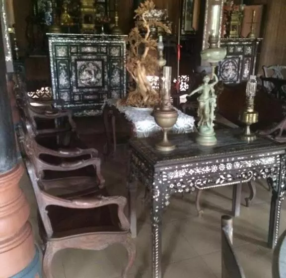 پانسیون Aurora Mekong