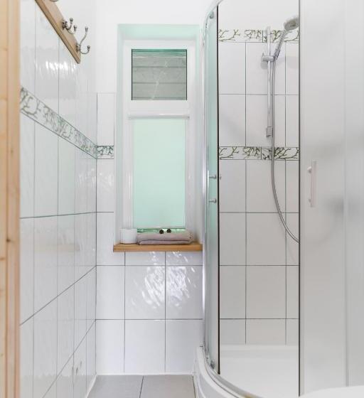 پانسیون Cērpas