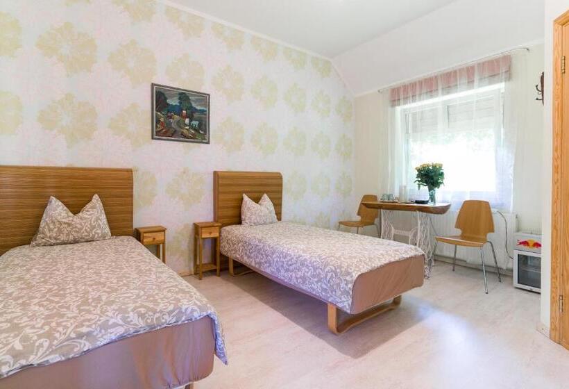 پانسیون Cērpas