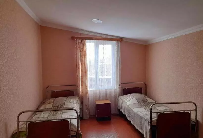 پانسیون Guest House Lankhvri