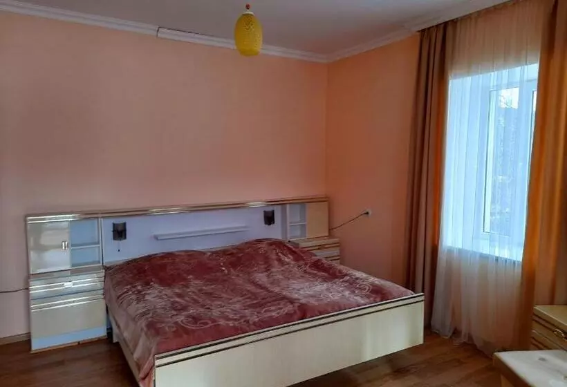 پانسیون Guest House Lankhvri