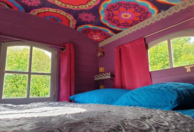 Пансион La Roulotte De La Maison Du Bonheur