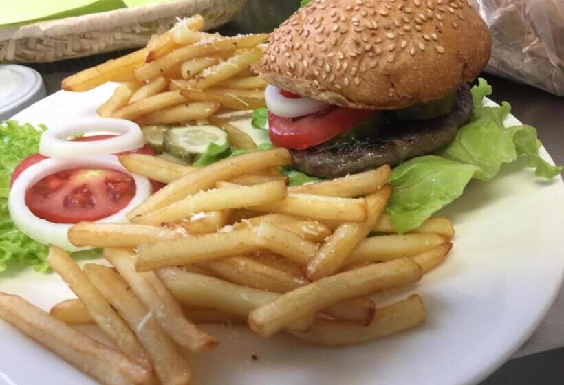 پانسیون More Guesthouse