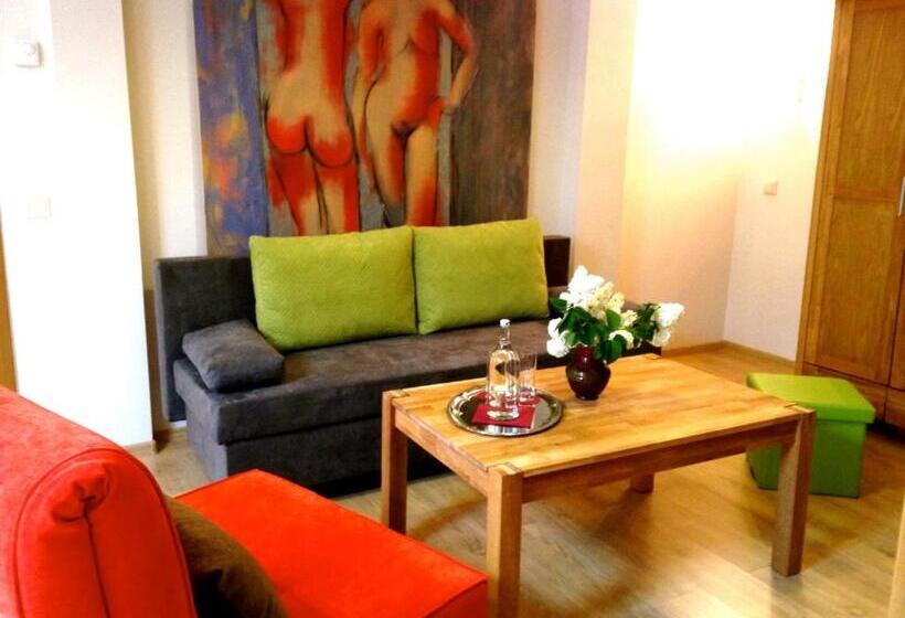 پانسیون More Guesthouse